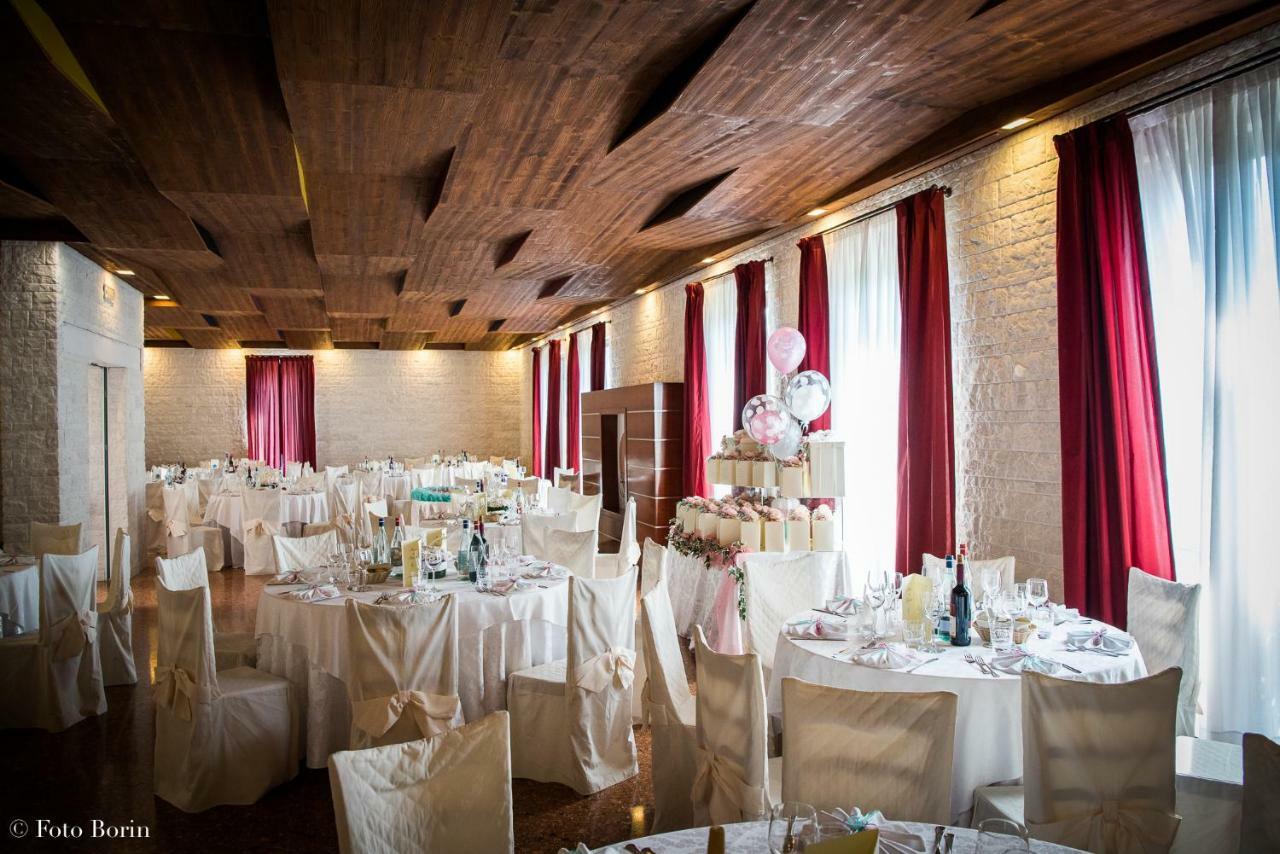 Piccolo Mondo Hotel Zovencedo Kültér fotó
